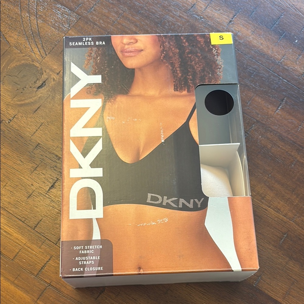NWT 2 pack DKNY Seamless Black Bra Set
